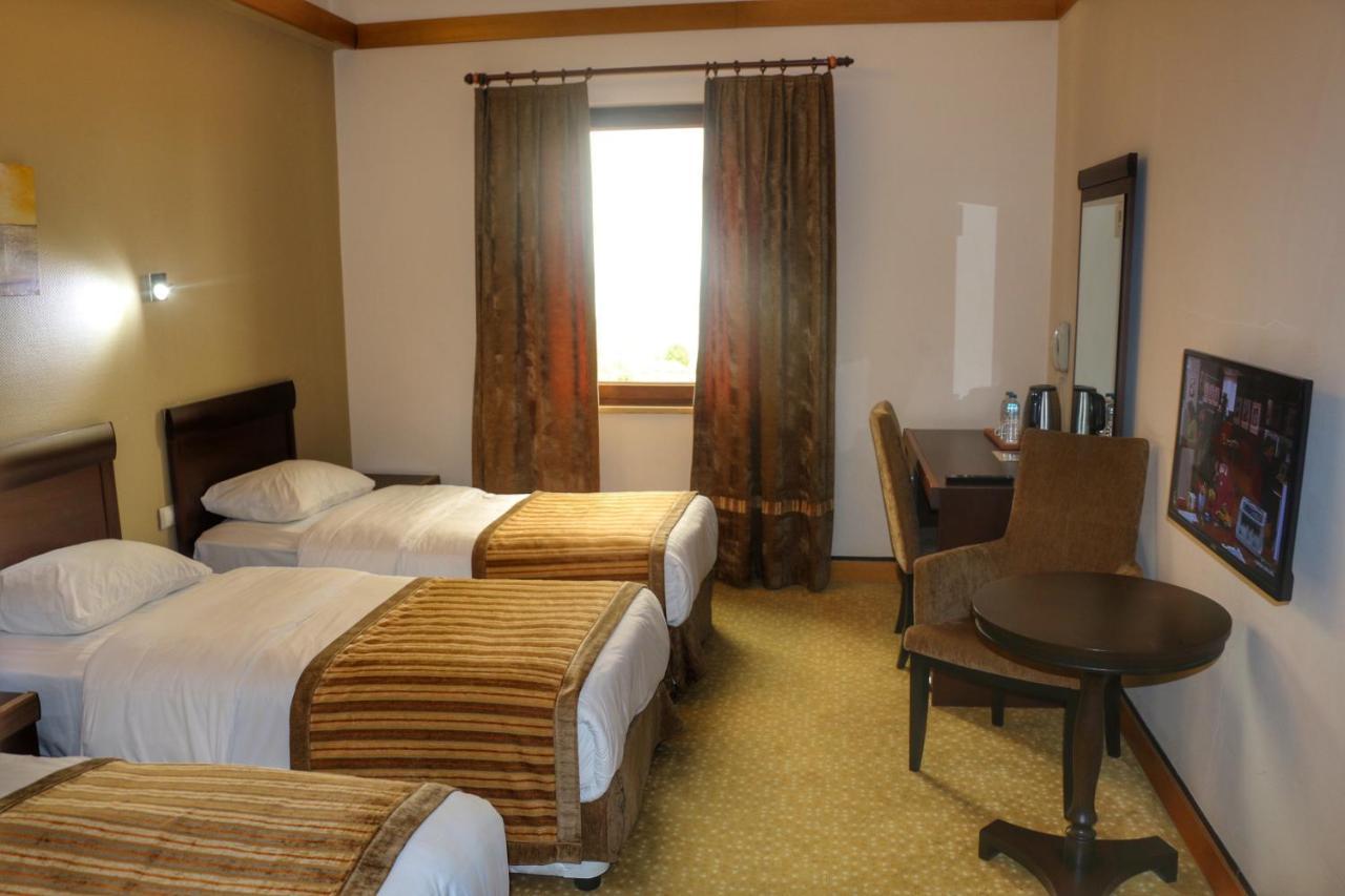 Hotel Lazlakar Sogutlu  Buitenkant foto